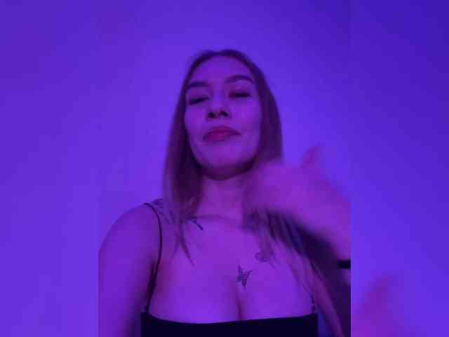 Maryana-11 webcam