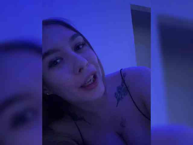 Maryana-11 webcam