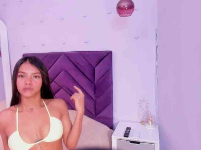 scarleetthot webcam