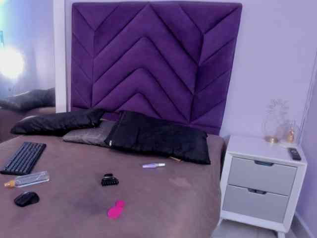 scarleetthot webcam