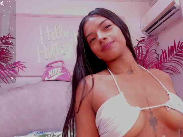scarleetthot webcam
