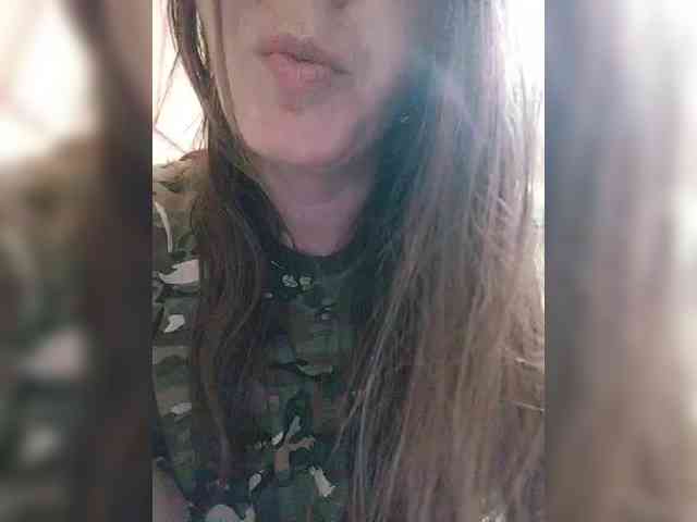 Alina-kiska webcam