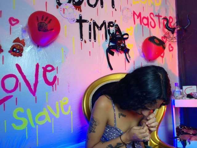 Sweettpleasure webcam bongacams model stream image