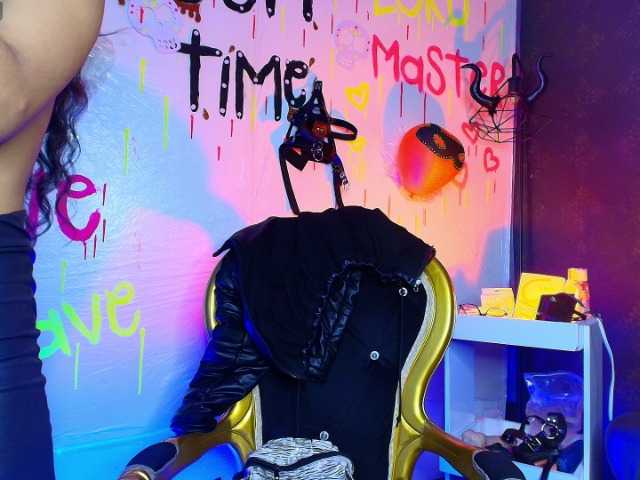 Sweettpleasure webcam bongacams model stream image