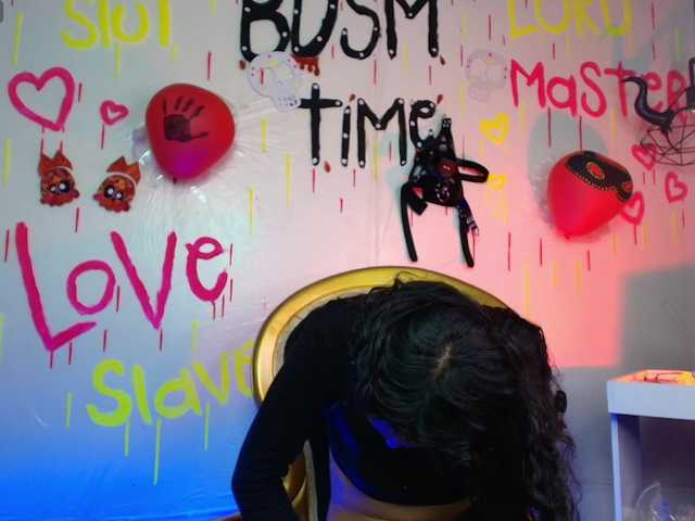 Sweettpleasure webcam bongacams model stream image