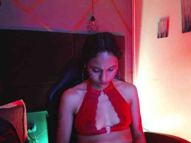 Sweettpleasure webcam