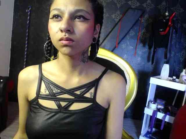 Sweettpleasure webcam