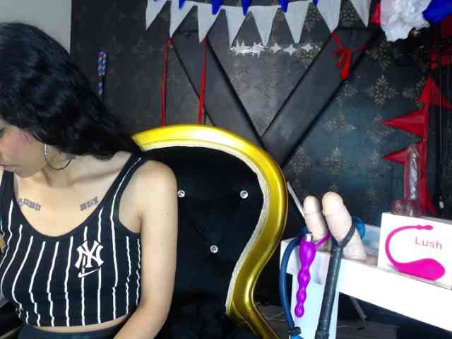Sweettpleasure webcam