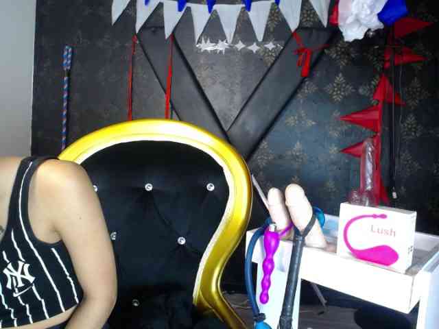 Sweettpleasure webcam