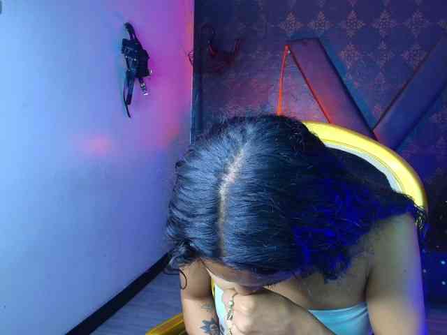 Sweettpleasure webcam