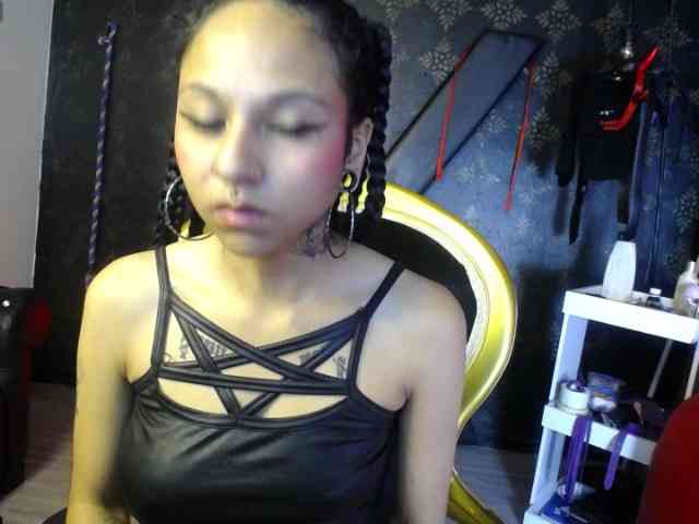 Sweettpleasure webcam