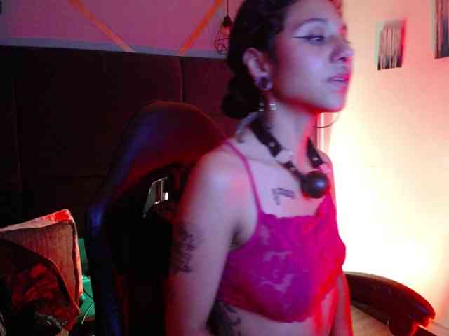 Sweettpleasure webcam