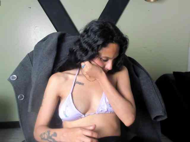 Sweettpleasure webcam