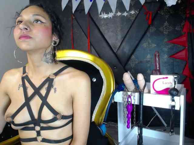 Sweettpleasure webcam