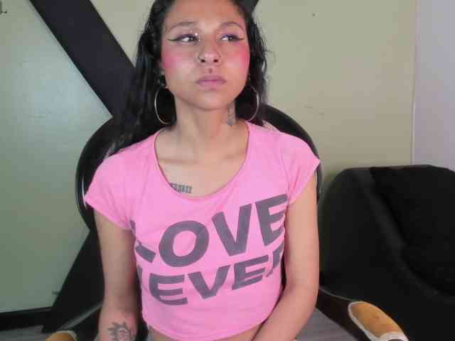 Sweettpleasure webcam