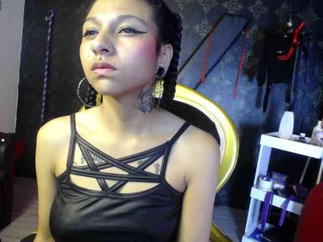 Sweettpleasure webcam