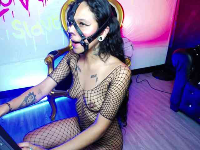 Sweettpleasure webcam