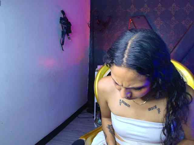 Sweettpleasure webcam