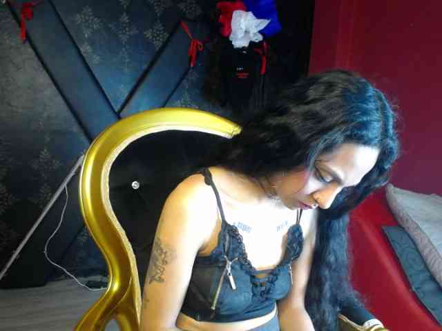 Sweettpleasure webcam