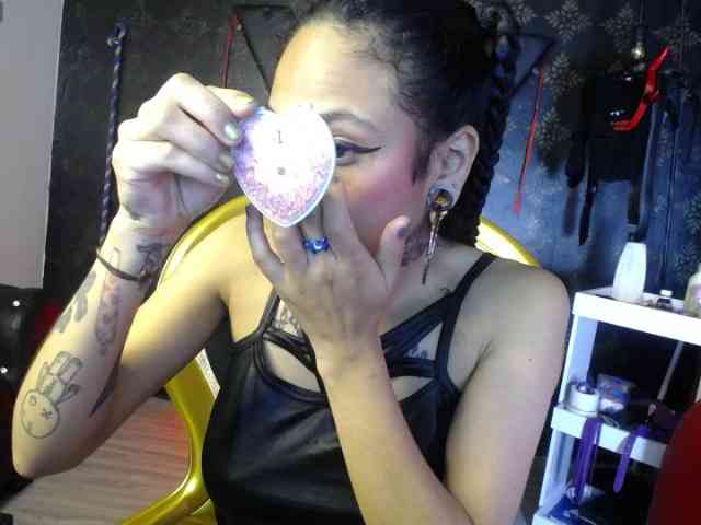 Sweettpleasure webcam