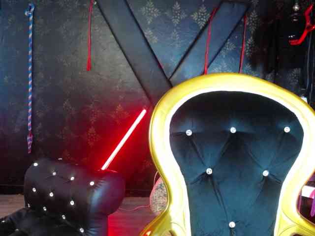 Sweettpleasure webcam