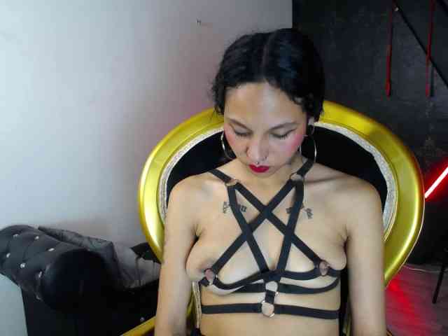 Sweettpleasure webcam