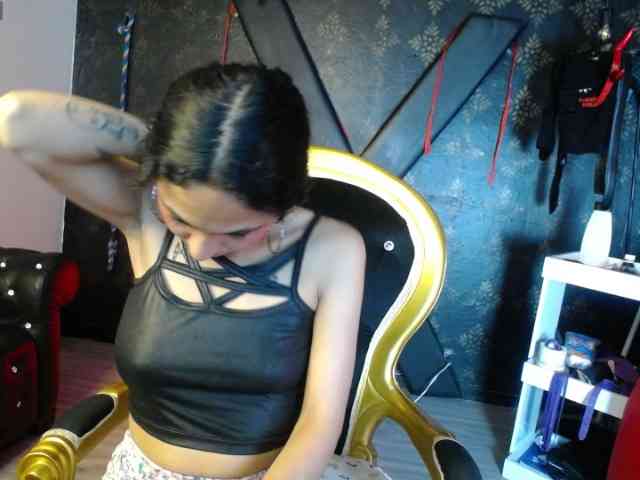 Sweettpleasure webcam