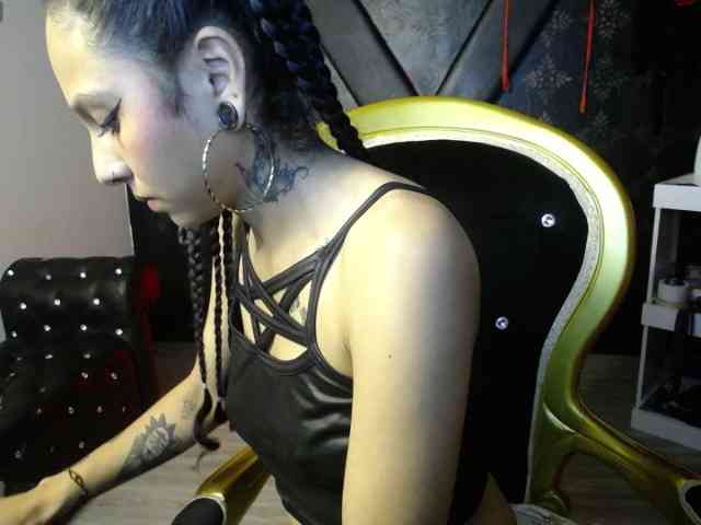 Sweettpleasure webcam