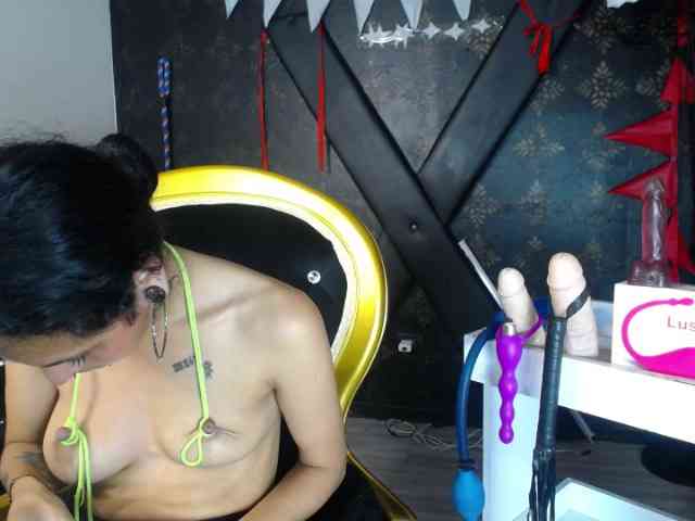 Sweettpleasure webcam