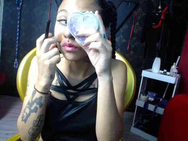 Sweettpleasure webcam