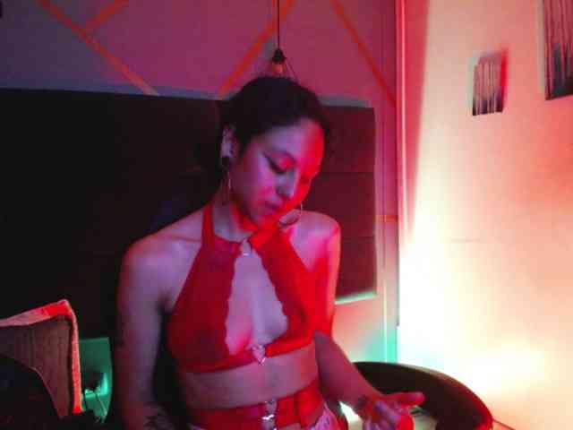 Sweettpleasure webcam