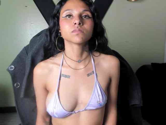 Sweettpleasure webcam