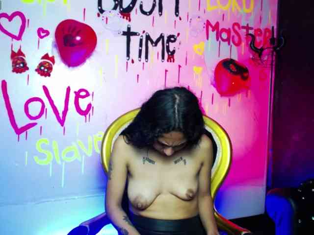 Sweettpleasure webcam