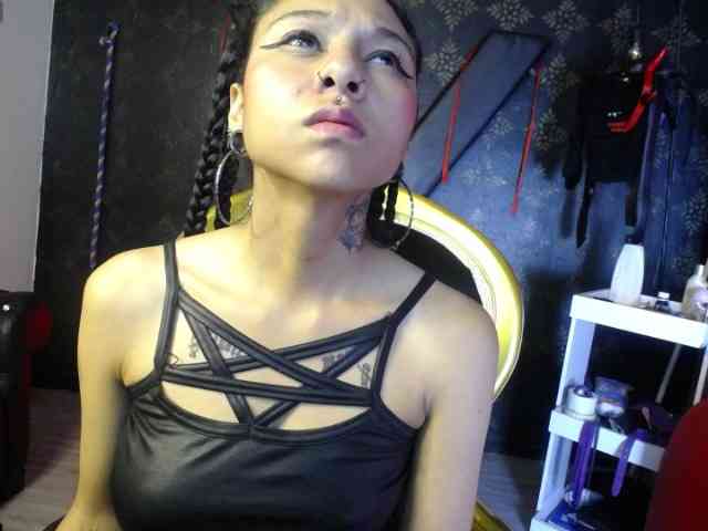 Sweettpleasure webcam