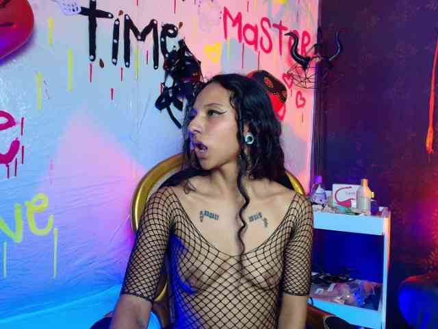 Sweettpleasure webcam