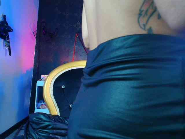 Sweettpleasure webcam