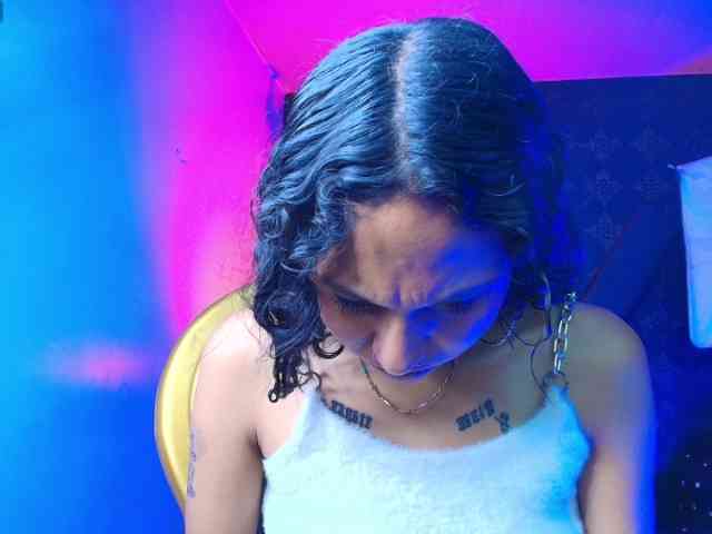 Sweettpleasure webcam