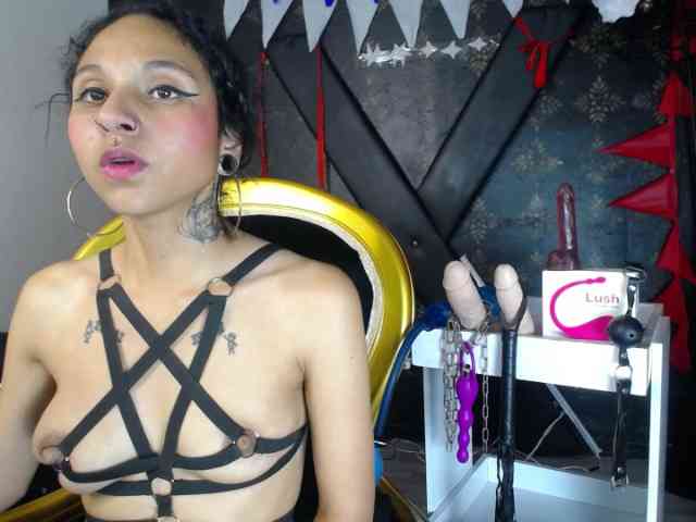 Sweettpleasure webcam