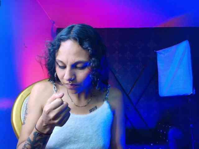 Sweettpleasure webcam