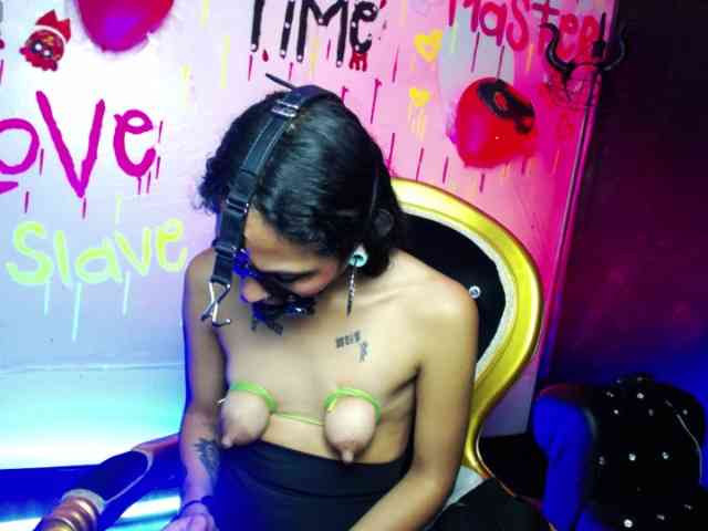 Sweettpleasure webcam