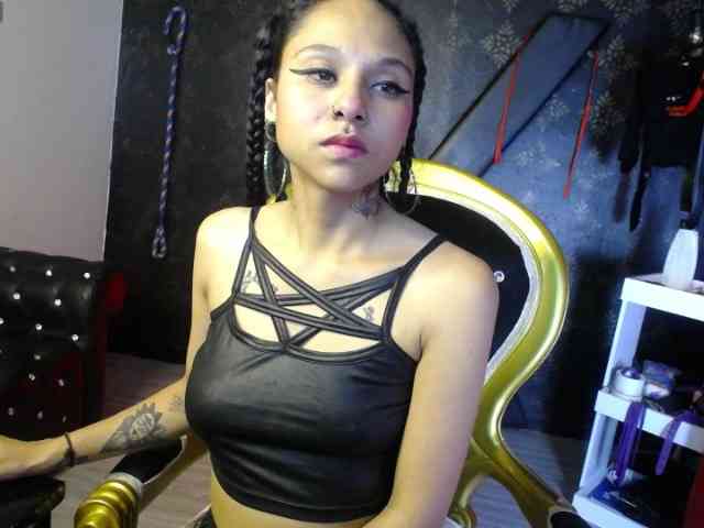 Sweettpleasure webcam