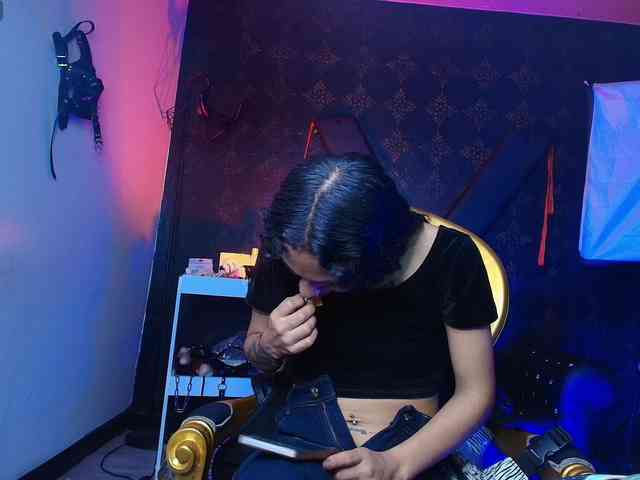 Sweettpleasure Live Webcam on BongaCams