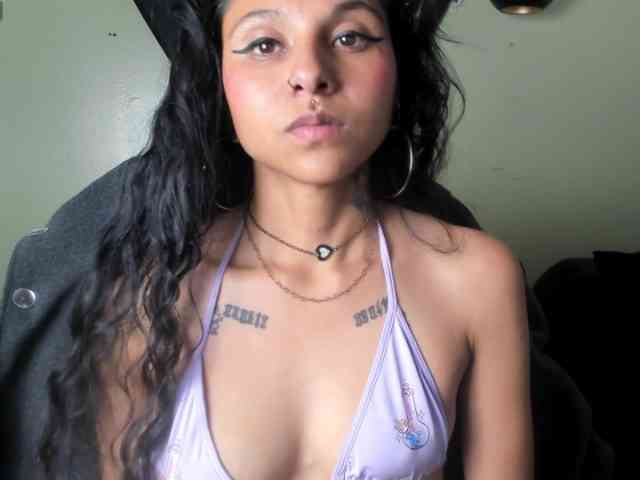 Sweettpleasure webcam