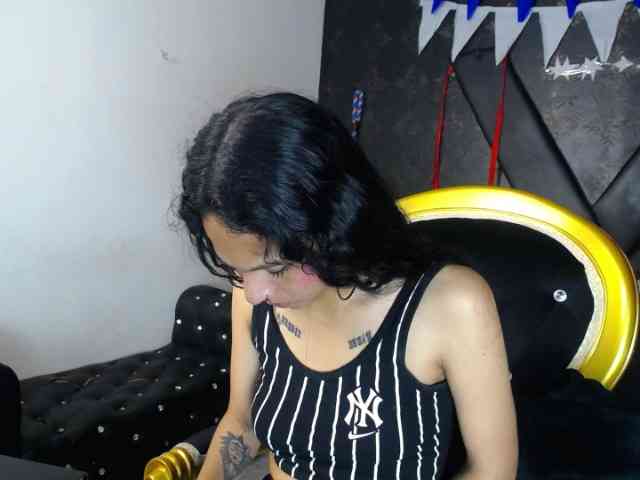 Sweettpleasure webcam