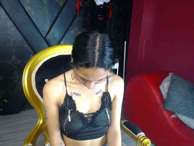 Sweettpleasure webcam
