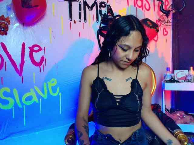 Sweettpleasure webcam