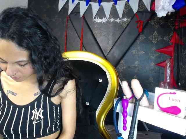 Sweettpleasure webcam