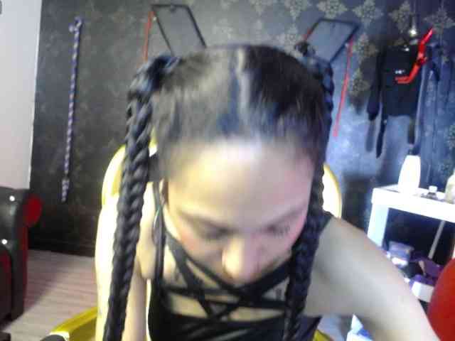 Sweettpleasure webcam