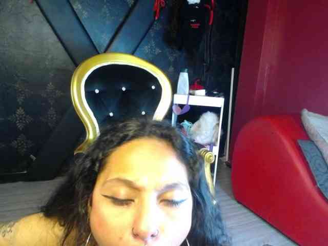 Sweettpleasure webcam