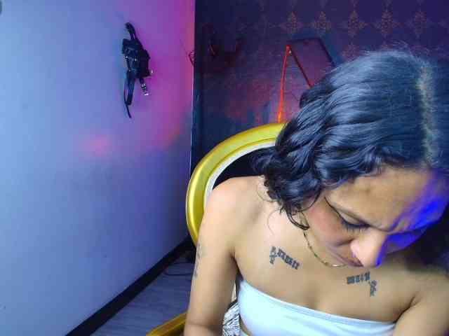 Sweettpleasure webcam